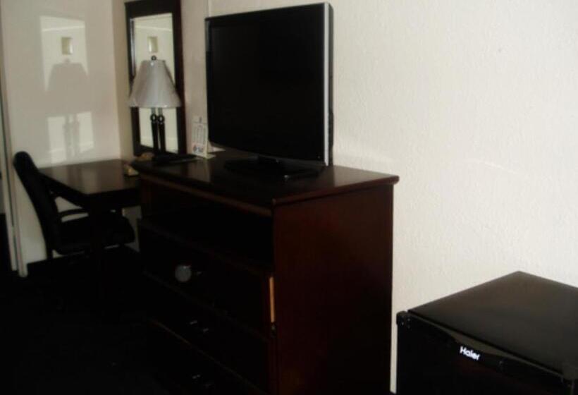 Номер Стандарт 2 Двуспальные Кровати, Deluxe Inn Of Roswell