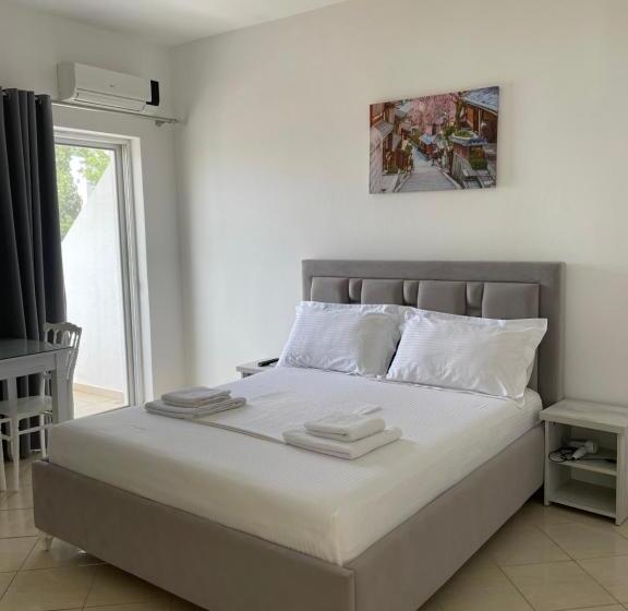اتاق استاندارد با بالکن, Joni Apartments