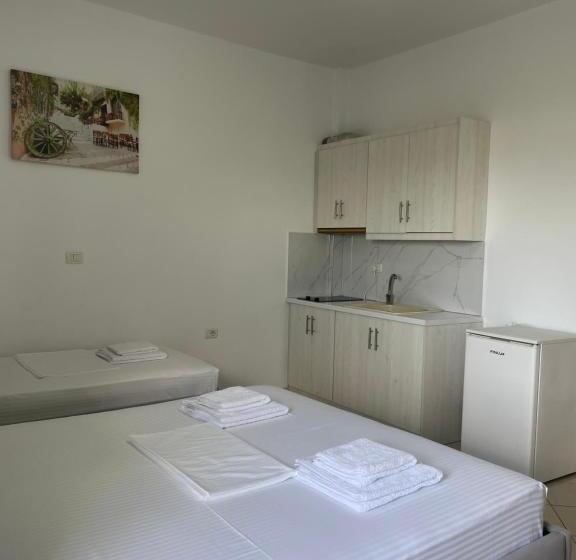 Triple Room Sea View, Joni Apartments