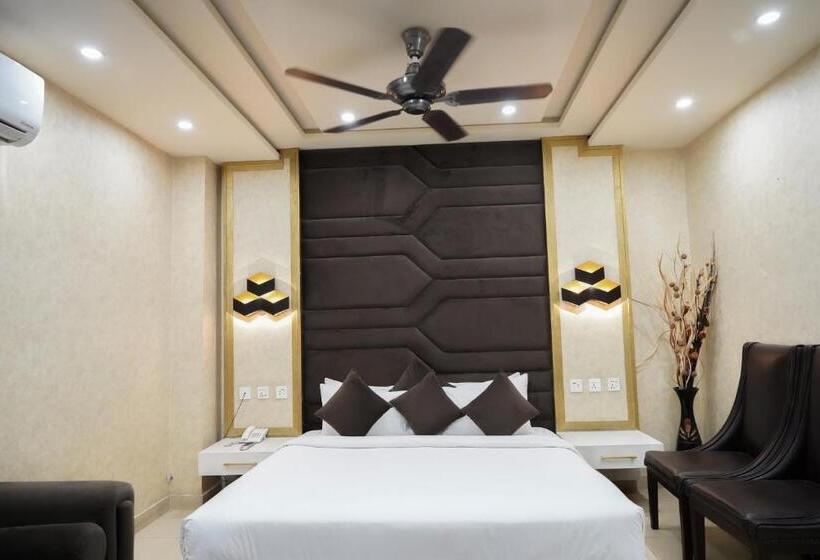 سوئیت پرزیدنت, Avalon Suites