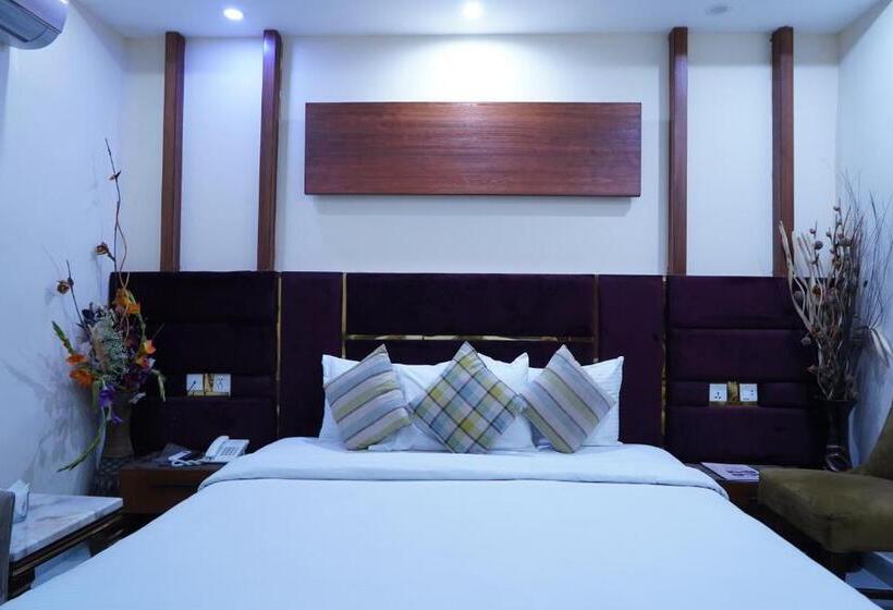 اتاق استاندارد, Avalon Suites