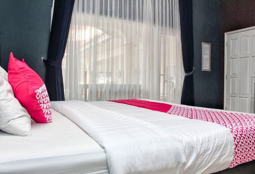 Номер Deluxe, Oyo 2359 Bayfront Karnadia
