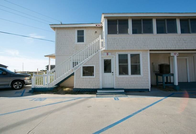 Студио Базик, Outer Banks Motel