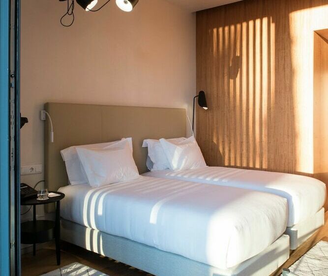 Номер Стандарт Вид на Бассейн, Aroeira Lisbon Hotel   Sea & Golf