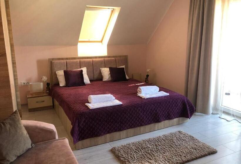 豪华三人间, Alenso Guesthouse