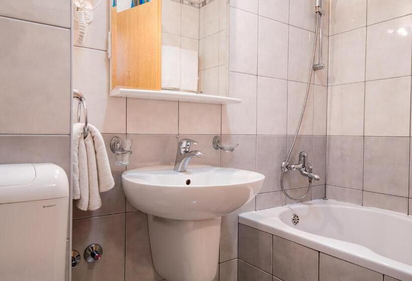 Triple Room Sea View, Agava