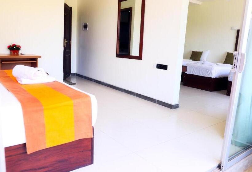 Семейный Номер, Royal Rock Sigiriya