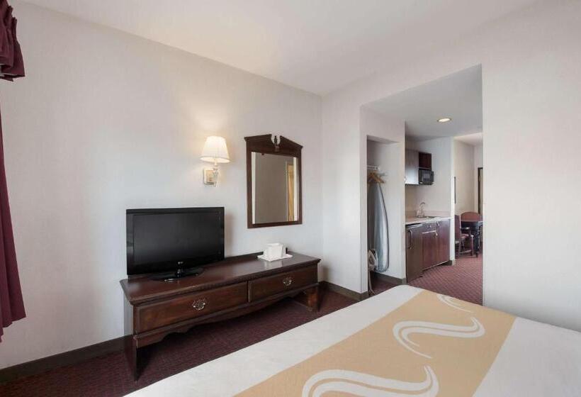 سوئیت با تخت بزرگ, Quality Inn Grand Suites Bellingham