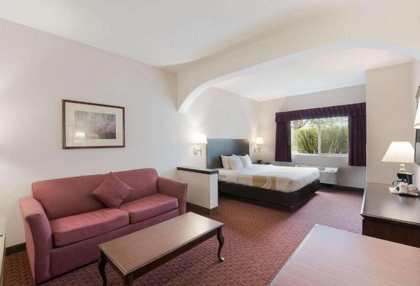 سوئیت با تخت بزرگ, Quality Inn Grand Suites Bellingham