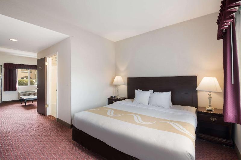 سوئیت با تخت بزرگ, Quality Inn Grand Suites Bellingham
