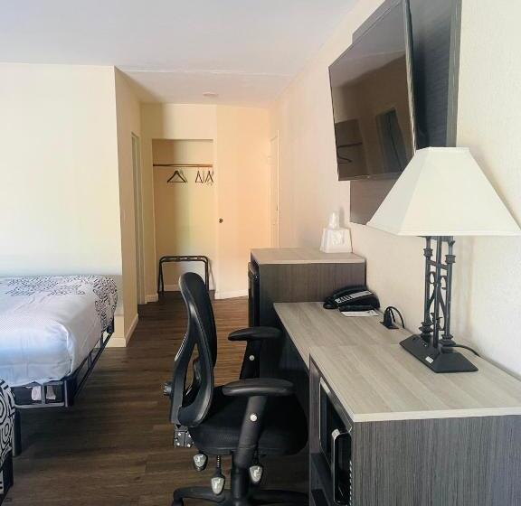 스탠다드 룸, Bourbon Capital Inn
