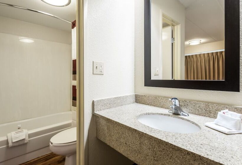 수피리어 룸, Red Roof Inn Edison