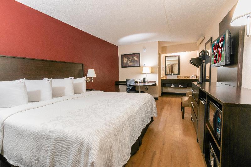디럭스 룸 킹사이즈 침대, Red Roof Inn Plus+ Baltimore North   Timonium