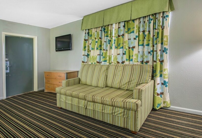 سوییت, Rodeway Inn & Suites Winter Haven Chain Of Lakes