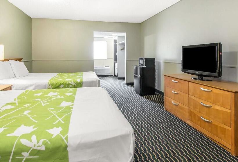 سوییت, Rodeway Inn & Suites Winter Haven Chain Of Lakes