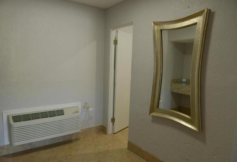 اتاق استاندارد, Rodeway Inn & Suites Winter Haven Chain Of Lakes