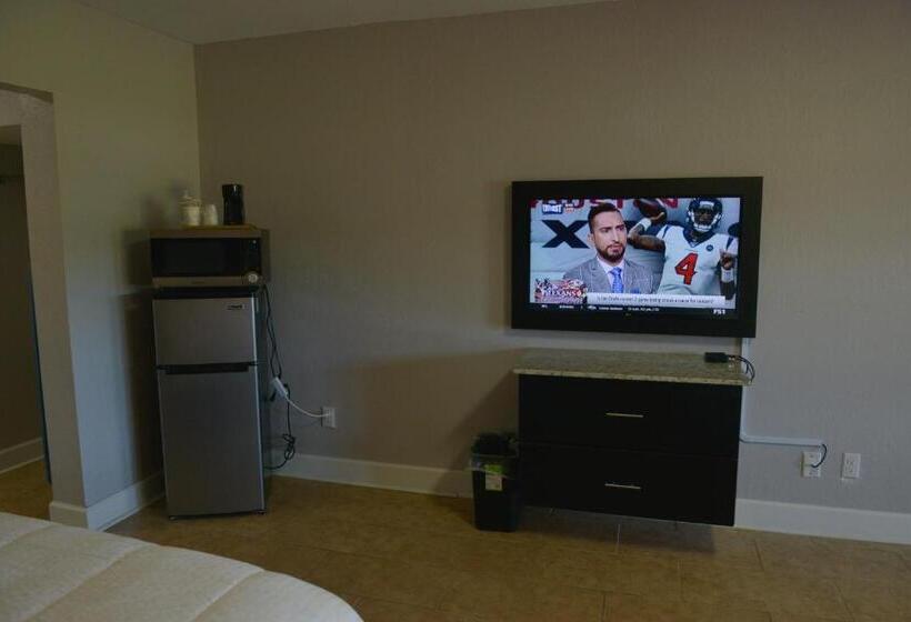اتاق استاندارد برای معلولان, Rodeway Inn & Suites Winter Haven Chain Of Lakes