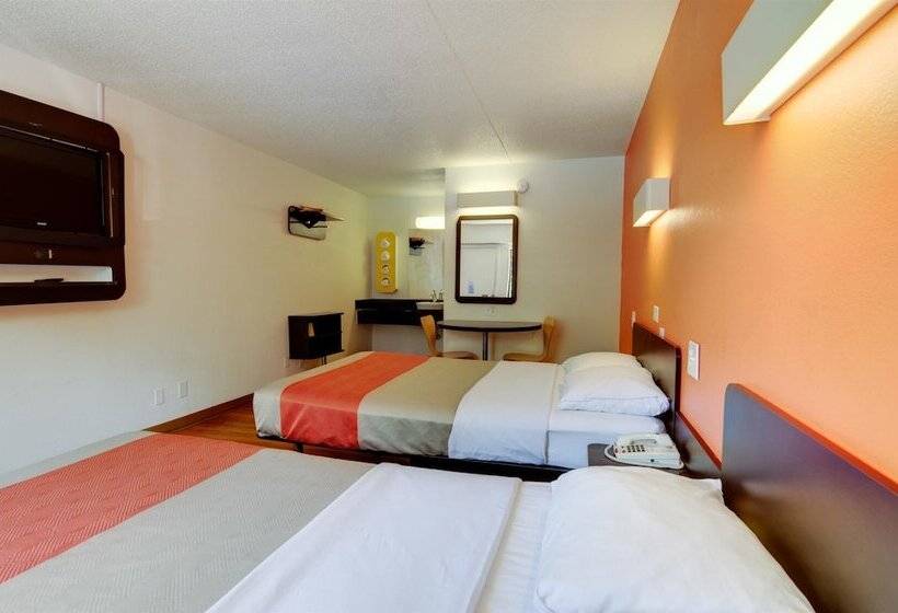Номер Стандарт 2 Двуспальные Кровати, Motel 6 Kansas City, Mo