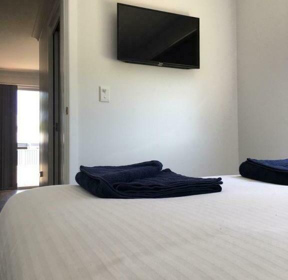 Family Suite, Terminus