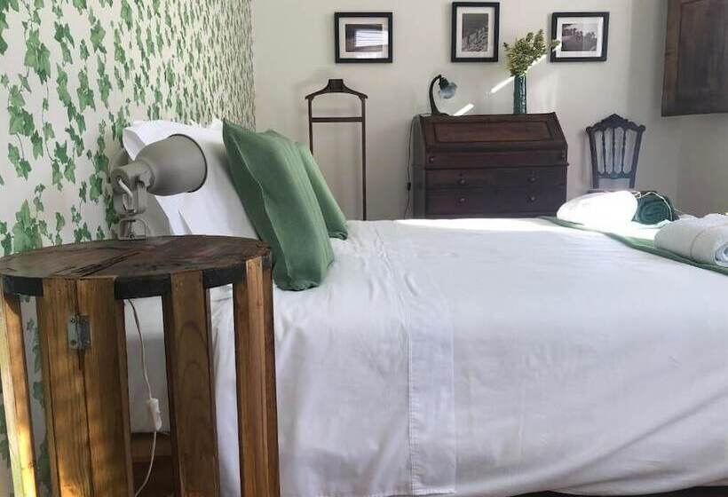 Deluxe room with river view, Quinta Da Travessa   Douro