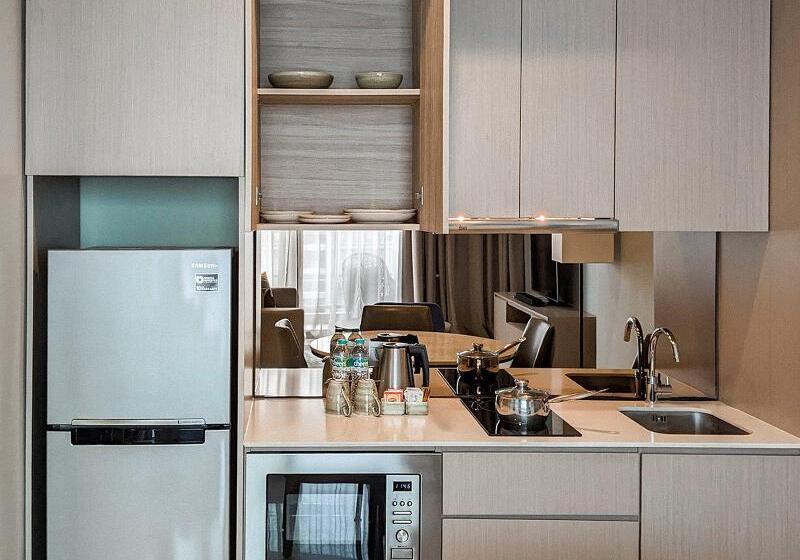 带大床的套房, Mangkuluhur Residences By Lorin