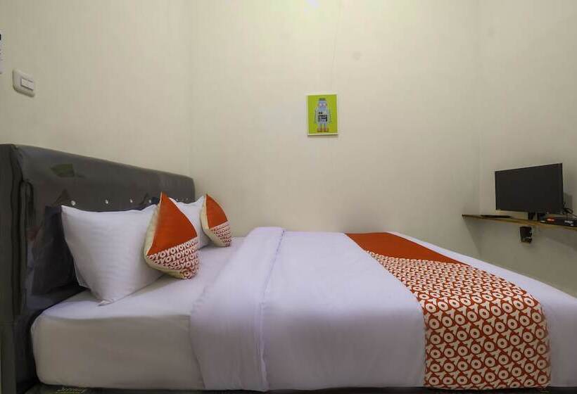 Номер Deluxe, Siliwangi Guest House Syariah Tasikmalaya Mitra Reddoorz