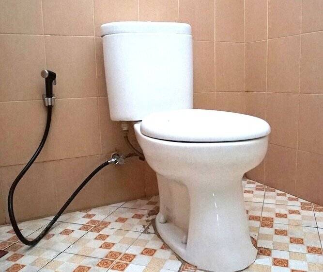 Номер Стандарт, Spot On 2729 Marzan Syariah Guest House