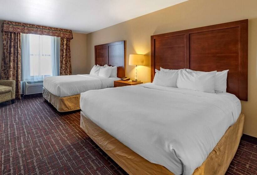 Люкс, Comfort Inn & Suites Shawnee North Near I40