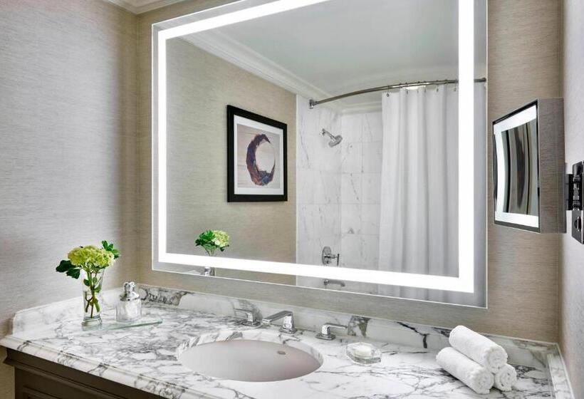 스탠다드 룸 킹사이즈 침대, The Ritzcarlton, Tysons Corner