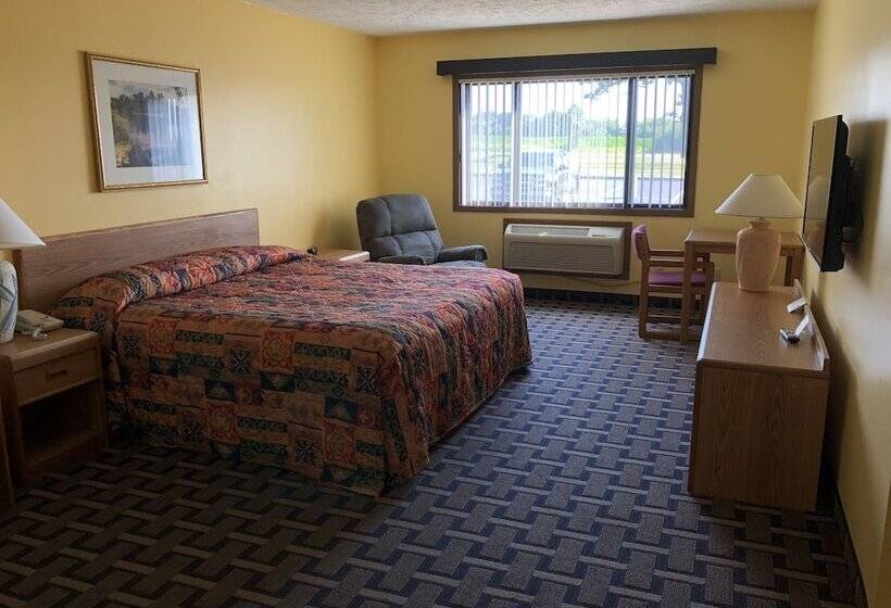 Номер Стандарт, Sky Lodge Inn & Suites  Delavan