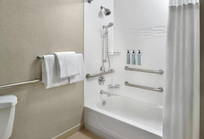 استودیوی استاندارد, Residence Inn Asheville Biltmore