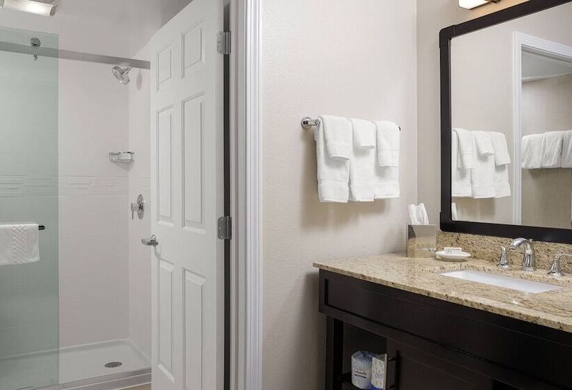Люкс, Residence Inn Boston Foxborough