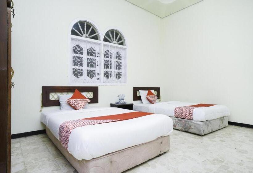 Номер Deluxe, Oyo 2004 Penginapan Bidara Syariah