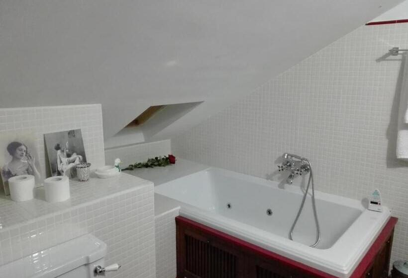 Номер Стандарт, Casa Mañoso
