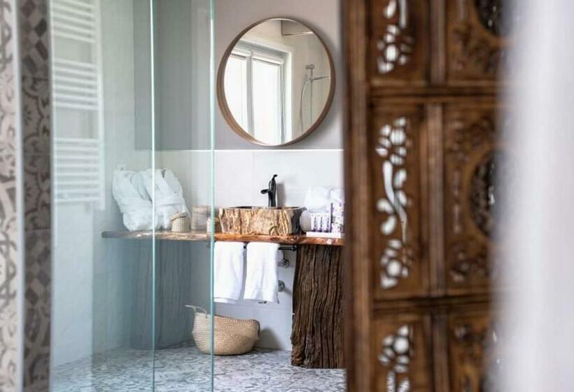 Люкс Повышенной Комфортности, Rural Finca Vivaldi Nature & Spa