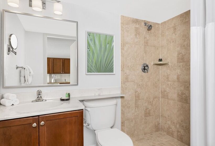스탠다드 스튜디오, Club Wyndham Santa Barbara