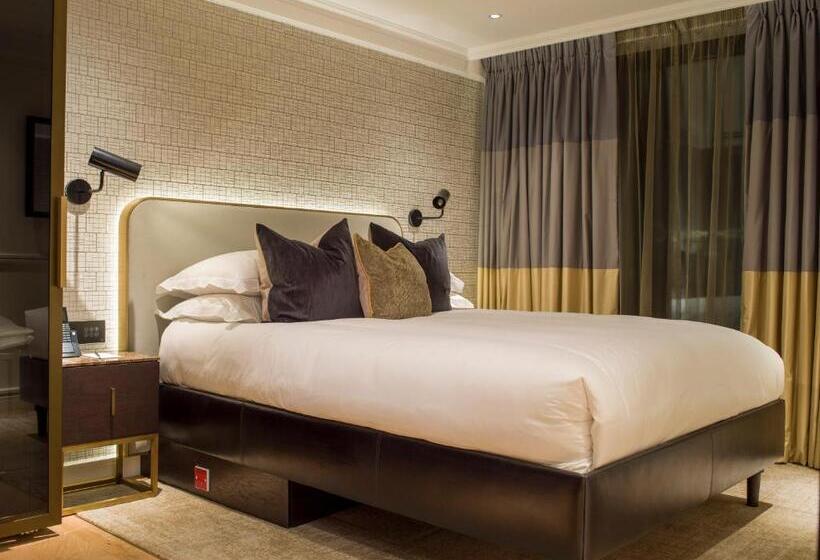 Люкс, The Guardsman   Preferred Hotels And Resorts