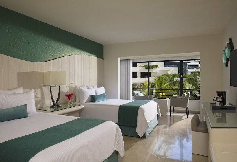 חדר דחוקס עם מיטת קינג, Now Emerald Cancun  All Inclusive