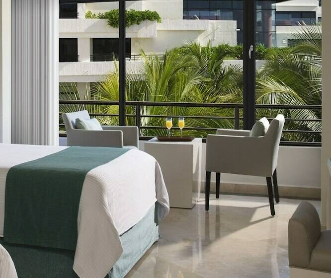 חדר דלוקס נוף לגינה, Now Emerald Cancun  All Inclusive