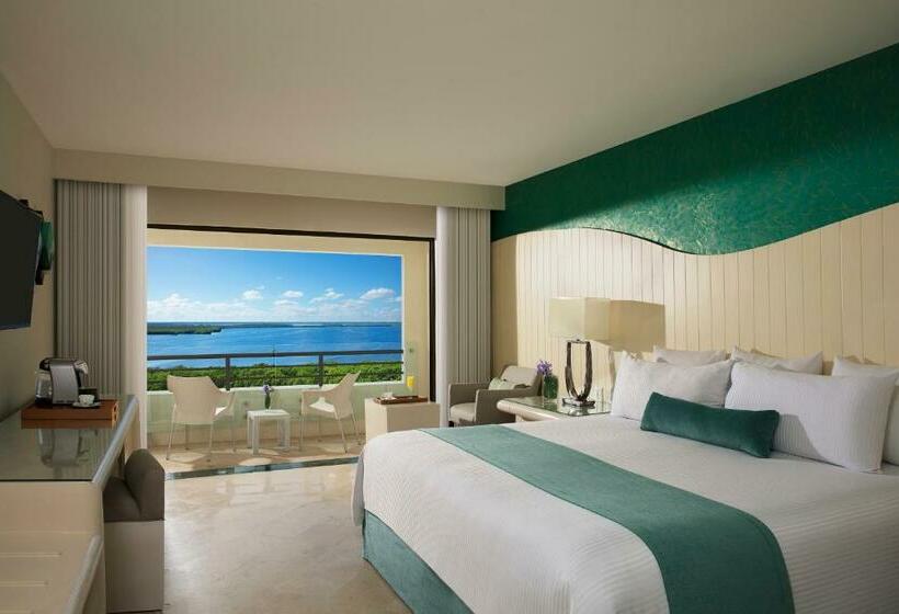 חדר דחוקס עם מיטת קינג, Now Emerald Cancun  All Inclusive