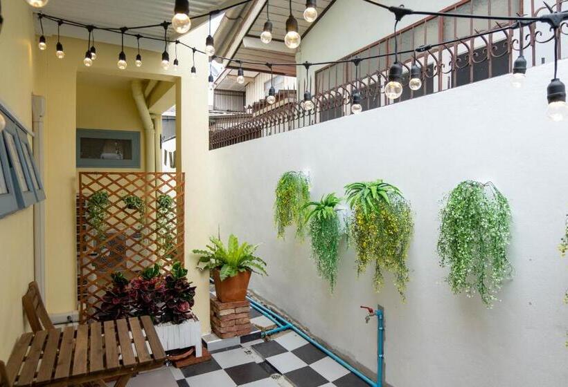 سوییت سوپریور, Baan Suan Krung Kao