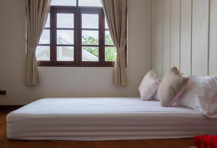 اتاق استاندارد, Baan Suan Krung Kao