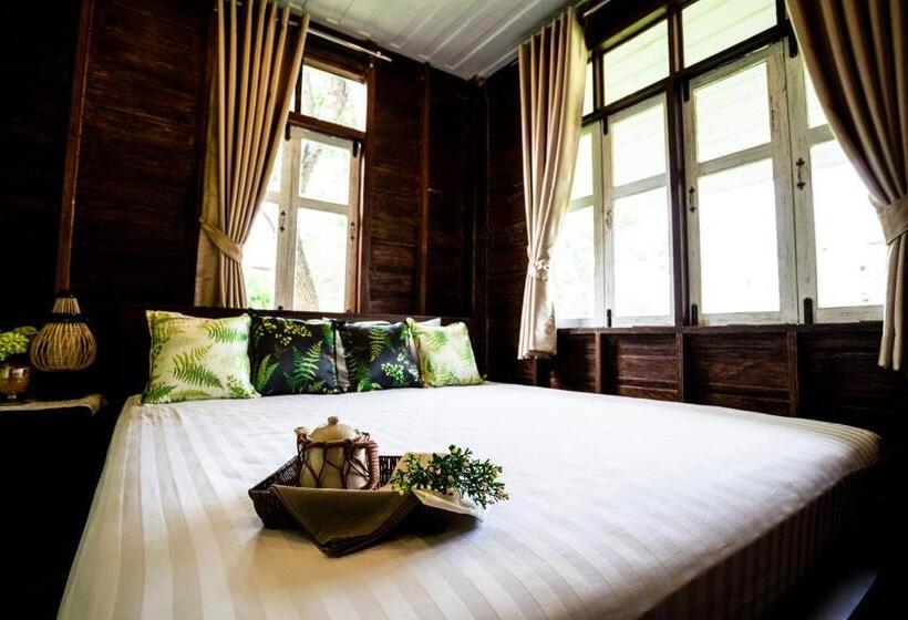 Deluxe Suite King Bed, Baan Suan Krung Kao
