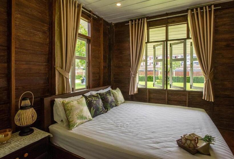 Deluxe Suite King Bed, Baan Suan Krung Kao