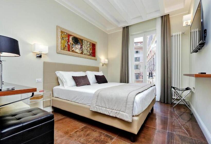 اتاق لوکس با چشم‌انداز شهر, Piazza Venezia Grand Suite