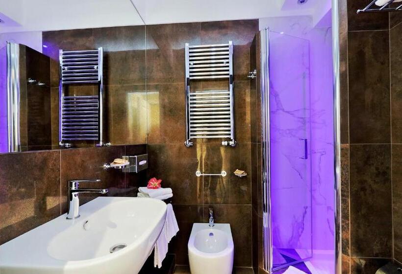 اتاق استاندارد, Piazza Venezia Grand Suite