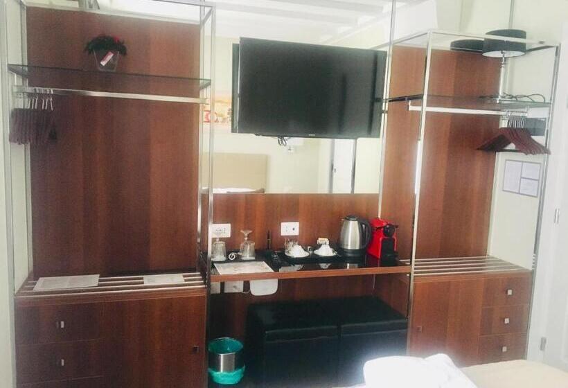 اتاق استاندارد, Piazza Venezia Grand Suite