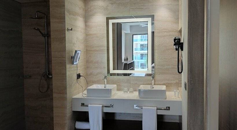 اتاق لوکس با چشم‌انداز باغ, Serenade Punta Cana Beach & Spa Resort