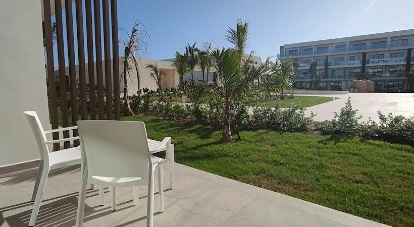 اتاق لوکس با چشم‌انداز باغ, Serenade Punta Cana Beach & Spa Resort