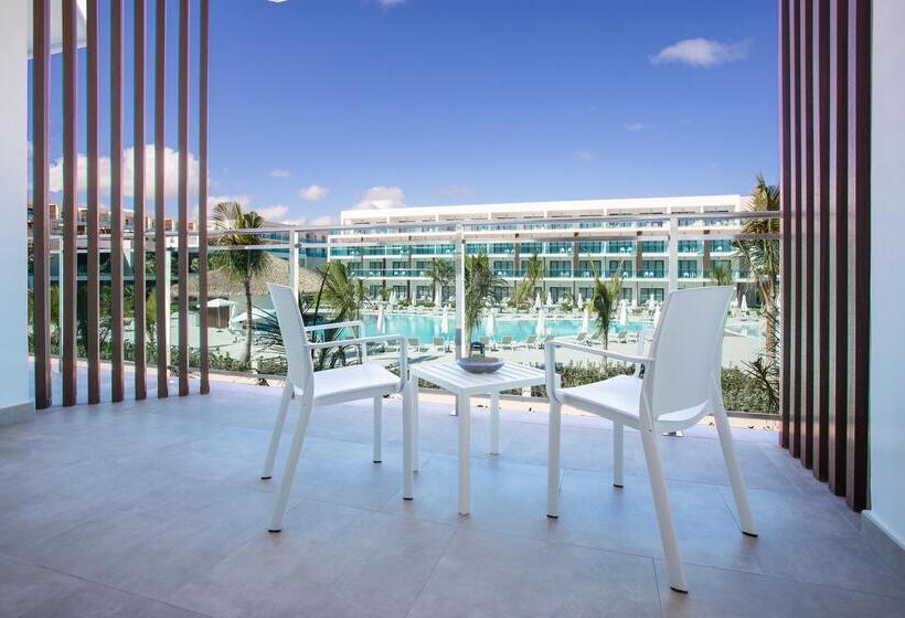 اتاق لوکس با چشم‌انداز باغ, Serenade Punta Cana Beach & Spa Resort